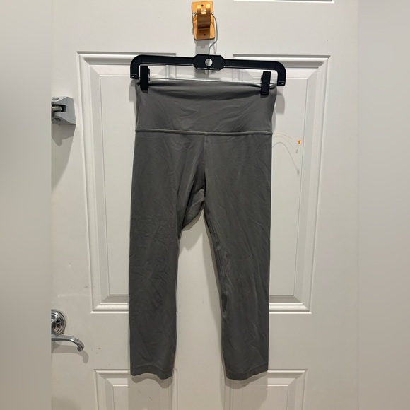 Lululemon Align Crop *21"
Graphite Grey - Picture 3 of 5
